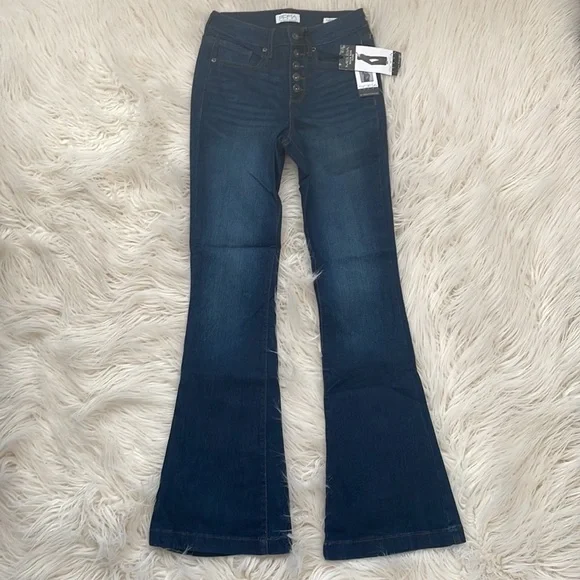 sofia by sofia vergara Jeans Sofia Melisa Flare Jeans Sz 0s